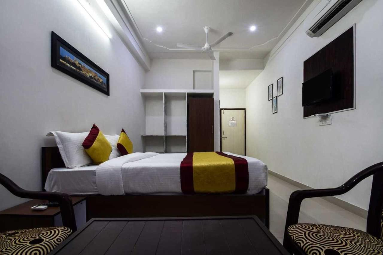Collection O Vallabh Villas Udaipur Exterior photo